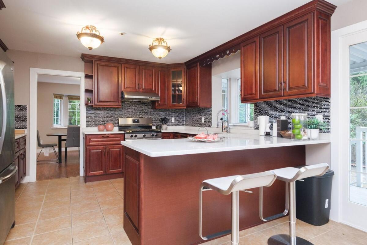 Spacious 4Br W Ensuites Mins To Downtown Yvr Ubc 밴쿠버 외부 사진