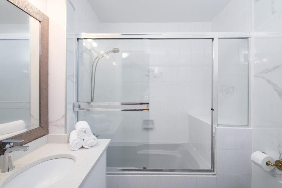 Spacious 4Br W Ensuites Mins To Downtown Yvr Ubc 밴쿠버 외부 사진