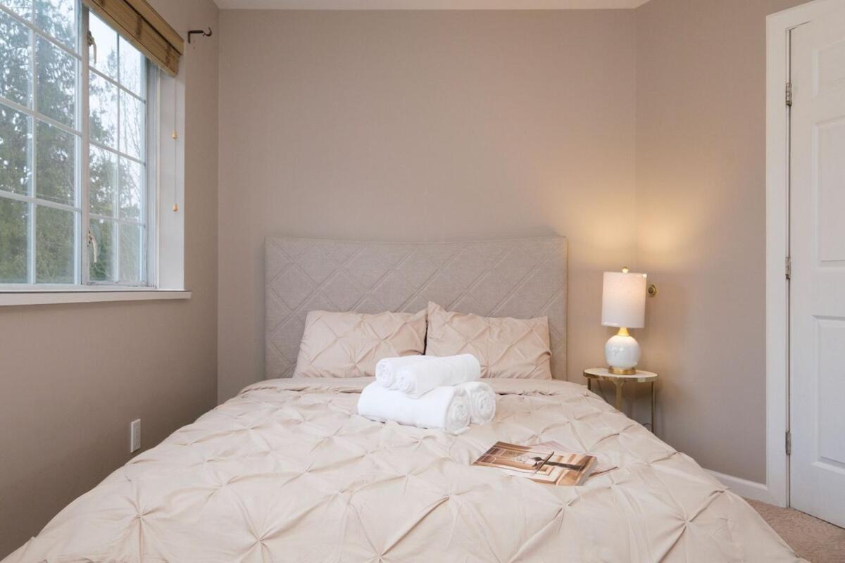 Spacious 4Br W Ensuites Mins To Downtown Yvr Ubc 밴쿠버 외부 사진