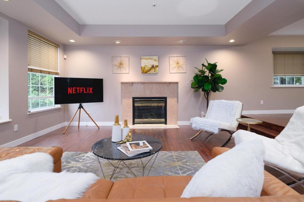 Spacious 4Br W Ensuites Mins To Downtown Yvr Ubc 밴쿠버 외부 사진